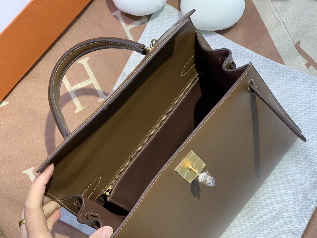 Hermes Kelly 28cm Handbag Shoulder Bag in Alezan Box Leather